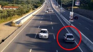 Ters Yönde Araba Sürme Cezası Ne Kadar?