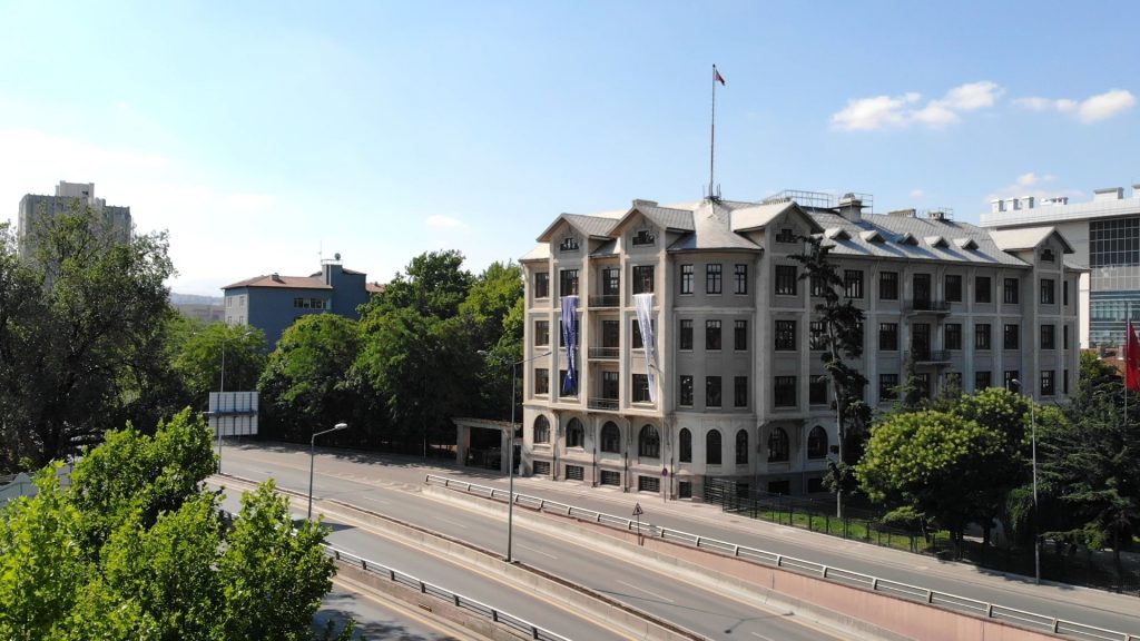 Ankara Medipol Üniversitesi Eğitim Ücretleri ve Bursları