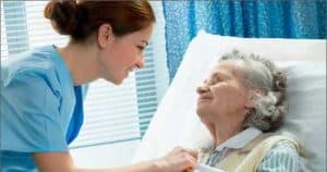 Hasta Bakıcı Nedir, Ne İş Yapar? Hasta Bakıcı Nasıl Olunur? Hasta Bakıcı Maaşları