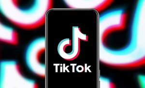 TikTok’ta Popüler Olmanın Yolları: İpuçları ve Tüyolar