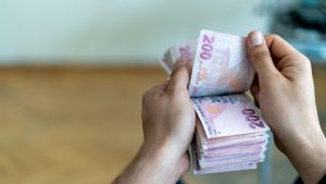 YouTube ile İnternetten Para Kazanma: Kanalınızı Oluşturma ve Büyütme Taktikleri