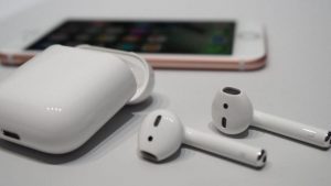 AirPods İle Şarkı Atlama ve Değiştirme Nasıl Yapılır?